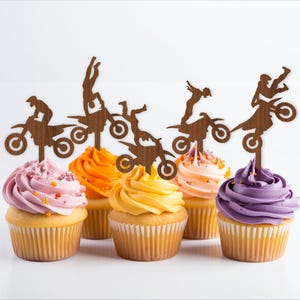 Toppers de cupcakes de motocross, 6 diseños cortados con láser SVG, descarga instantánea de plantilla Pdf, Dxf, Ai y Cdr.