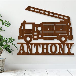 Insegna con il nome del camion dei pompieri, SVG, porta a tema vigile del fuoco o appendiabiti da parete, modello tagliato al laser, download immediato File vettoriale Ai, Cdr, Dxf