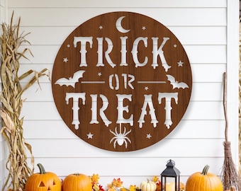 Halloween-Wandschild „Süßes oder Saures“ (SVG-Datei für Laserschneiden). Gruselige Veranda.