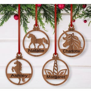 Adornos navideños de unicornios, 4 diseños SVG cortados con láser, descarga instantánea de plantillas en Pdf, Dxf, Ai y Cdr.