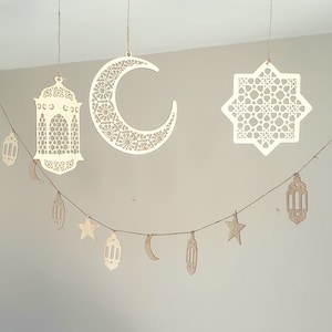 Eid Mubarak wooden wall hanging, crescent moon Ramadan Eid decoration, Eid mubarak wood round, Eid wooden hanging lantern