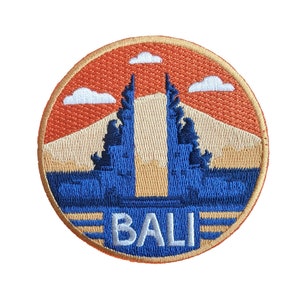 Bali, Indonésie Patch de voyage brodé thermocollant à coudre sur badge souvenir appliqué motif image 1