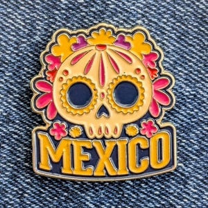 Mexico Travel Pin 1.25&quot; Inch, Soft Enamel Pin, Golden Metal, Flair, Brooch, Lapel, Pins, Alloy, Traveller, Country, Flag, Badge, City