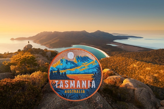 Toppa Ricamata Con Bandiera Della Tasmania (Australia): Da Stirare O Cucire, Dimensione 7,1x4,8 Cm, Per Personalizzare Abiti E Zaini - 2