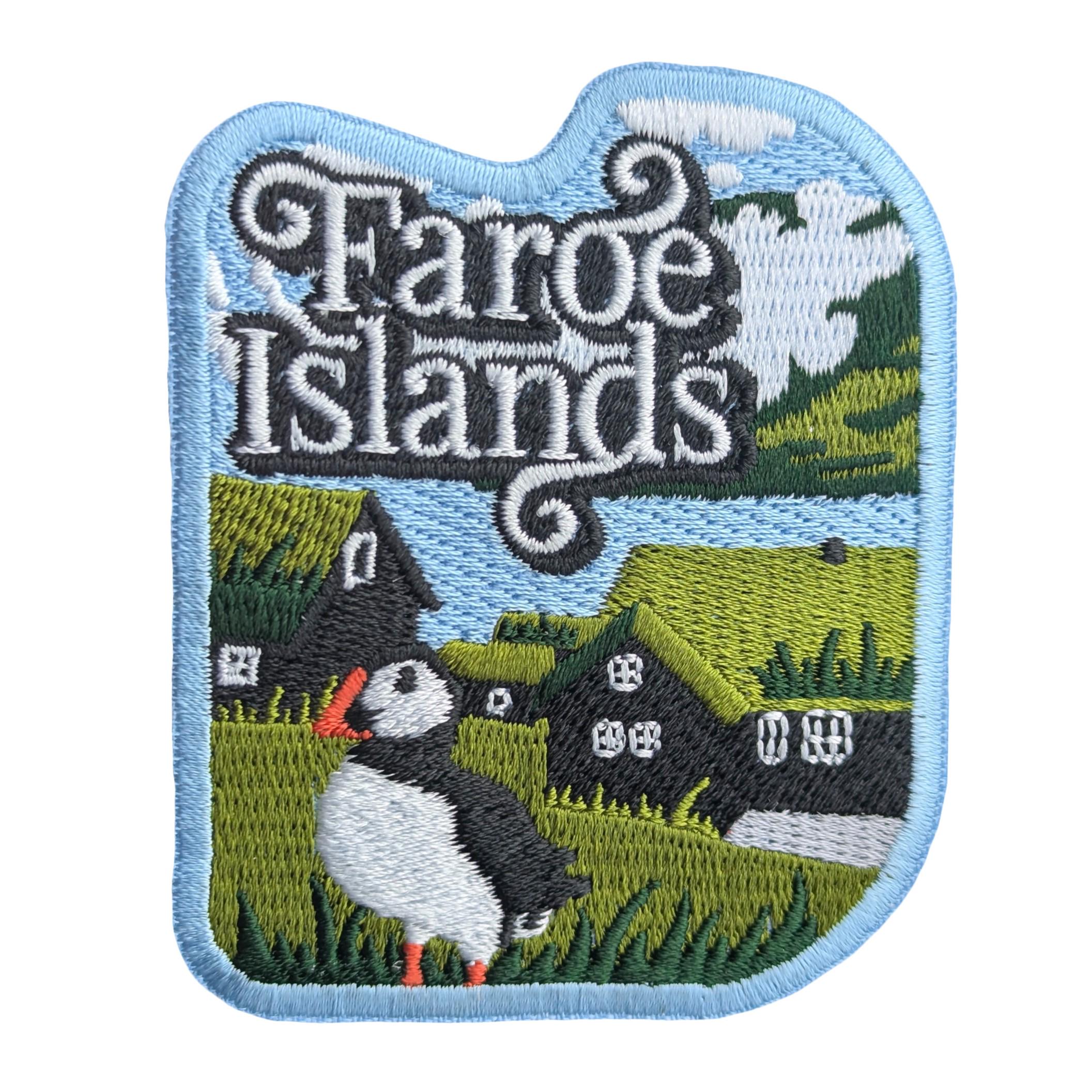 Fotografo Con Telecamera Sulla Spiaggia Tropicale Al Tramonto. Poster - Foto 4