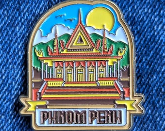 Pin esmaltado de 1,25" de Phnom Penh, insignia de viaje, pin con solapa dorada, bandera de la ciudad y el país.