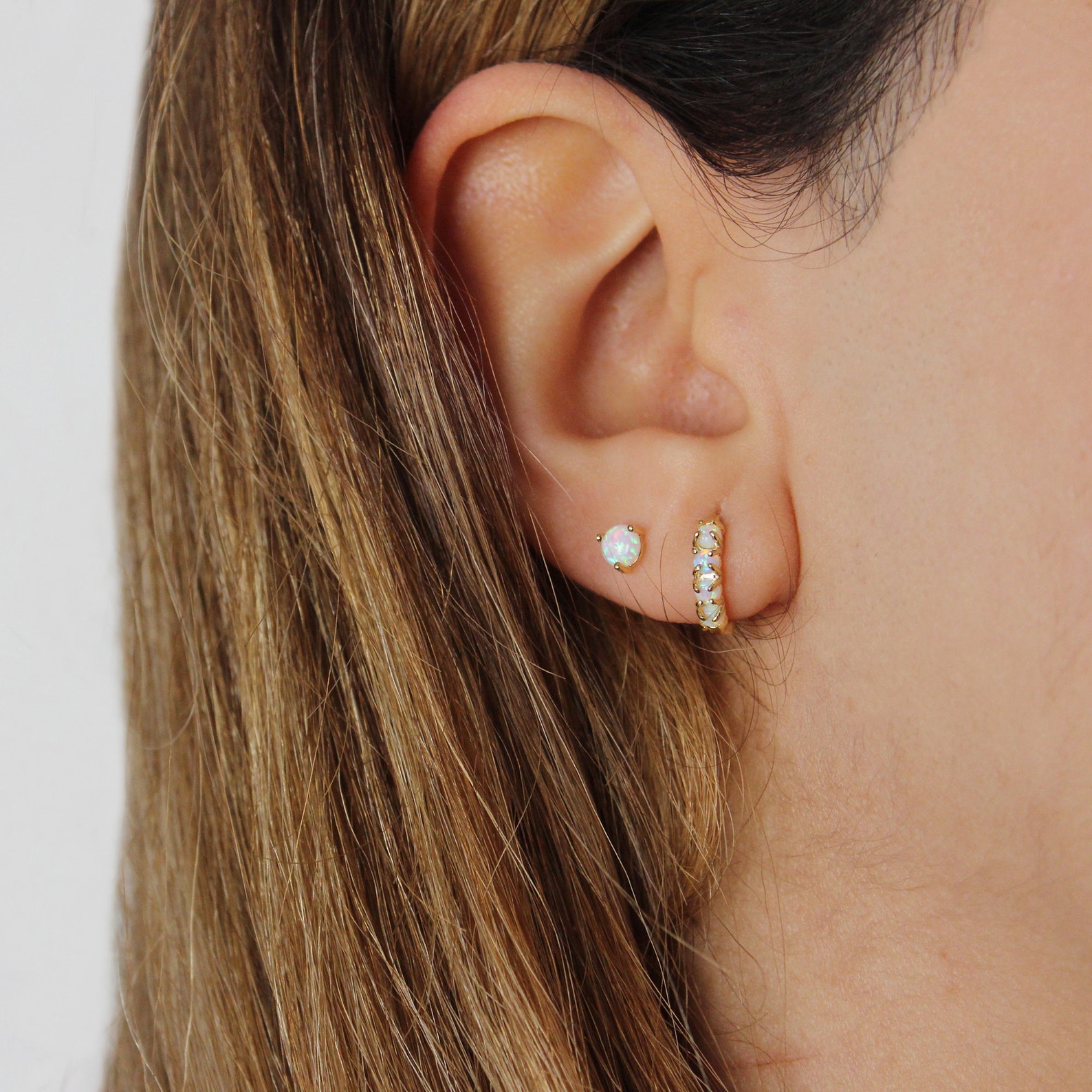 Kleine opaal oorbellen voor tweede gat Single stud oorbel Etsy