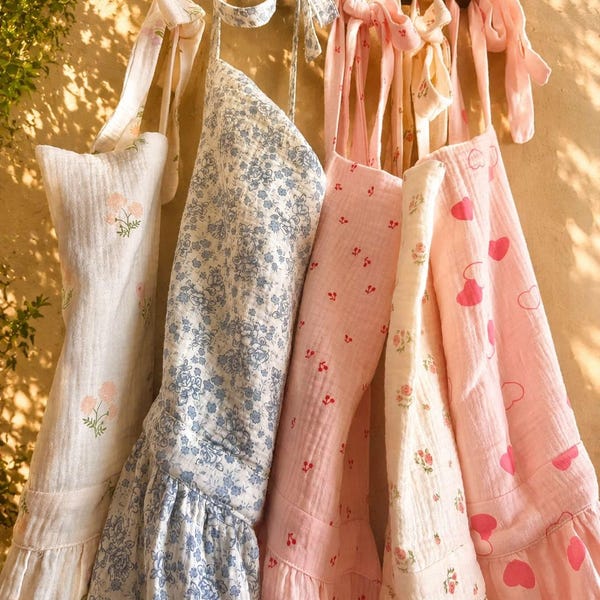 Muslin Double Gauze Apron with Pocket, Handmade Apron, Housewarming Gift, Kitchen Apron, Flower Garden Apron, Gift for Mom