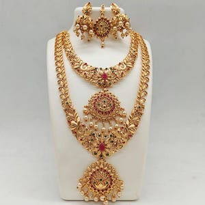Indian Jewelry Trends South Indian Gold Plated Necklace Set for Women, Ethnic Jewelry with Multicolor Stones Pearls for Wedding and Festival