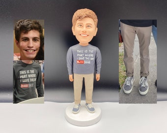 Custom bobbleheads, personalized bobbleheads, customize your own bobbleheads, men's and women's bobbleheads, best holiday bobblehead gifts