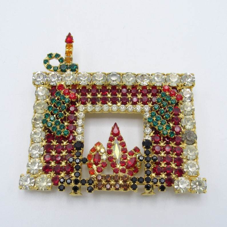 Stockings Vintage Christmas AMAZING Bauer Brooch Fireplace Necklace Candle