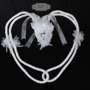 FAST SHIPPING!!! White Wedding Lasso Rope, Wedding Lasso/Lazo de boda,Wedding Lasso Cord Rope With Flower, Traditional White Wedding Lasso