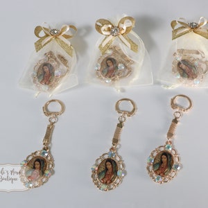 FAST SHIPPING!!! 12 pcs Virgin Mary Keychains for all Occasions, Souvenirs for Wedding, Baptism, Confirmation, Holy Communion, XV años