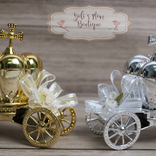 FREE SHIPPING!!!  12 Pcs Silver or Gold Carriage Favors Gifts, Wedding Favors, Sweet Sixteen Gifts, Quinceanera Favors, Baby Shower Favors