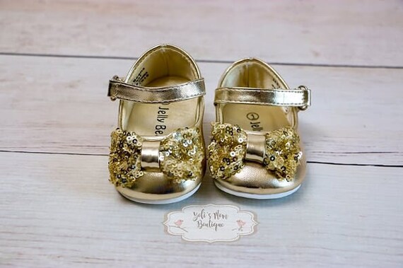 Infant girl on sale gold shoes