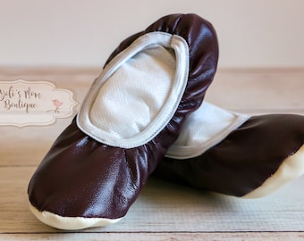 FAST SHIPPING! Ballet Shoes Toddler, Brown Ballet Shoes, Ballerina Shoes, Leather Toddler Shoes, Flower Girl Shoes, Ballet Flats, Flat shoes