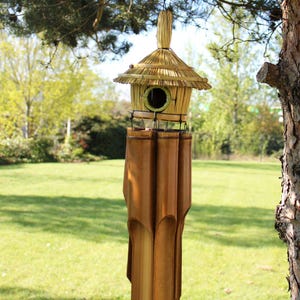 Vogelhuisje zeegras windgong, bamboetuindecor, boho terrasaccent, cadeau natuurliefhebbers