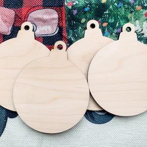 Unfinished wood ornament blanks, set of 10 DIY ornaments, High quality wood ornaments, bulk, 1/4 inch thick, 3, 4, 5 inch blank ornament