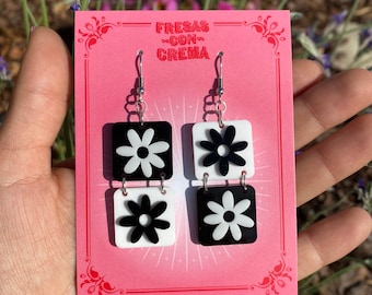 Black & White Color Block Daisy Earrings | Acrylic Earrings | Handcrafted | Small Gifts | Birthday | Jewelry | Accessories