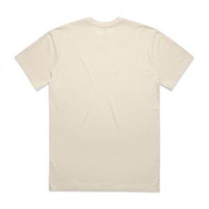 Puede incluir: Una camiseta de color crema, de manga corta y cuello redondo. La tela es lisa y parece suave. Esta camiseta sencilla es una prenda casual y vers&aacute;til, adecuada para el uso diario.