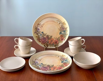 Vintage Plates Retro Dinner Plates Royal Norfolk. 1960s Dinnerware Two Mid Century Royal Norfolk Dinner Plates