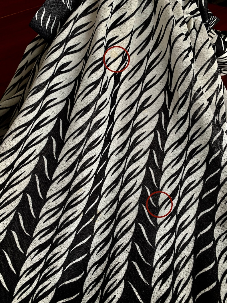 Vintage 1970s Black and White Belted Dress 70s Mock Collar and V Neck Women/'s Small Rope Cord Print