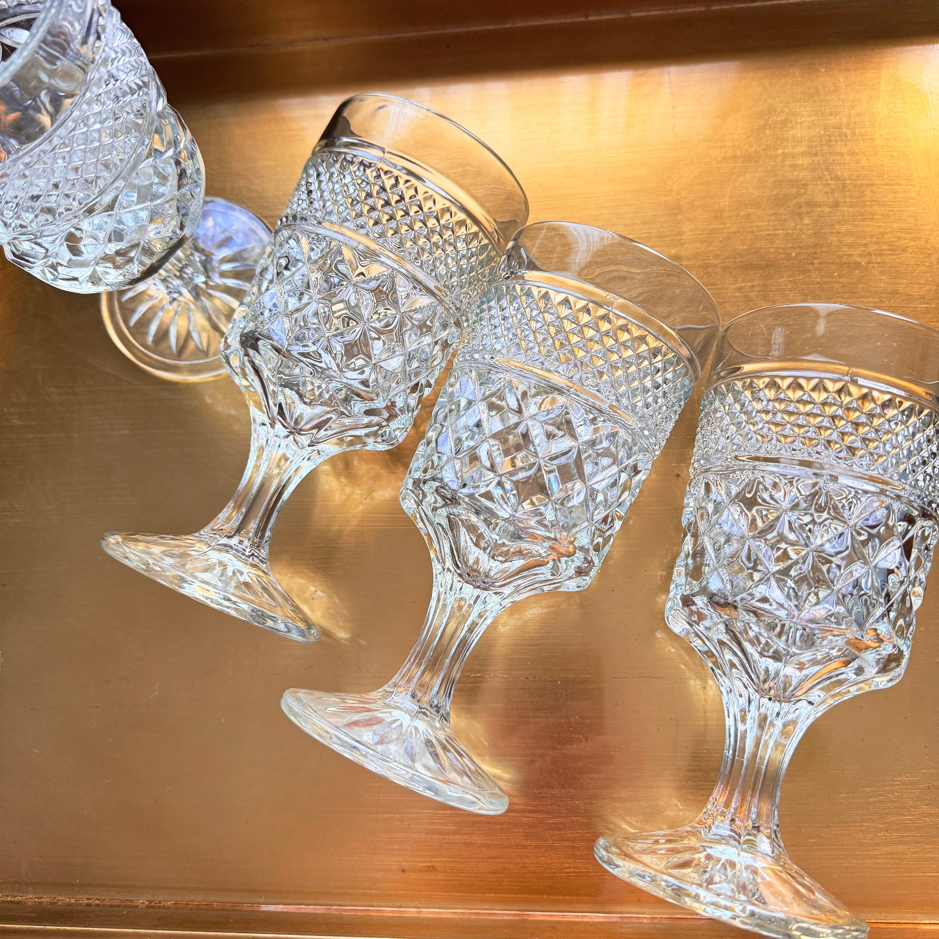 VTG Anchor Hocking Cut Diamond Quilted Pattern Clear Glass Drinking Glasses  (4)