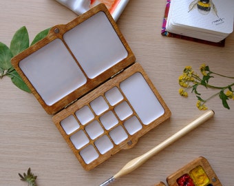 Handmade Wooden Watercolor Palette – Travel Tool for Artists – Refillable Eco Friendly Paint Palette
