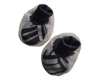 Baby booties made from organic merino fleece