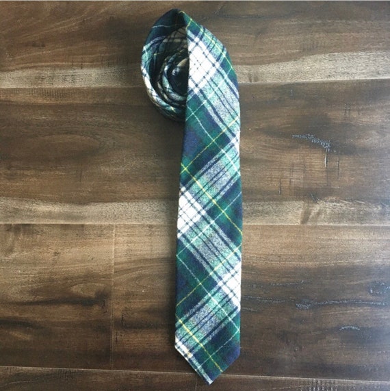 Vintage wool tartan plaid tie