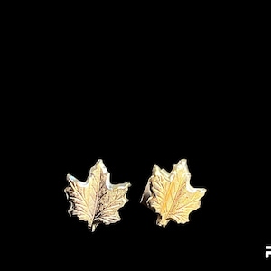 Gold über Sterlingsilber Ahornblatt Ohrhänger