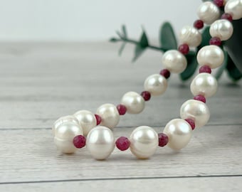 Pearl Necklace Gift for her, Ruby Necklace, Freshwater Pearl Choker Necklace, Pearl Necklace with Gemstones, Gift for Mom, Gift for Wife