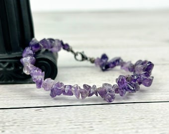 Amethyst Bracelet, Purple Beaded Bracelet, Energy Bracelet, Natural Stone Bracelet, Chipped Gemstone Bracelet, Gift for Her, Gift for Him