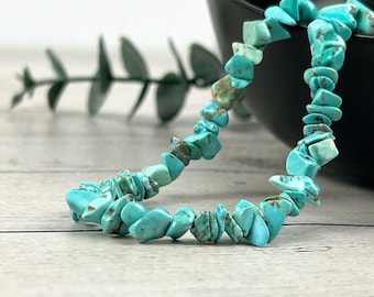 Turquoise Necklace, Beaded Choker, Turquoise Choker Necklace, Gemstone Chip Necklace, Boho Necklace, Layered Necklace, Feminine Jewelry