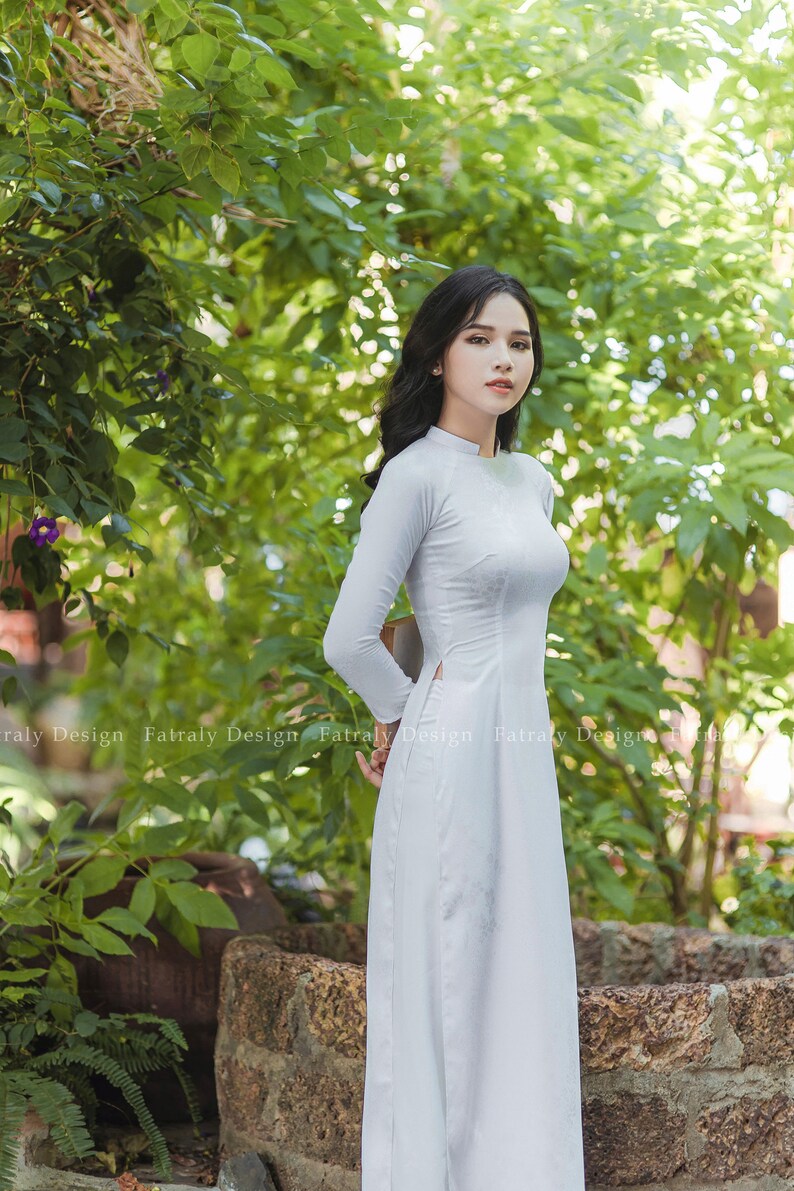 Vietnamese Ao Dai for Women, High quality Ao dai Vietnam, Colors Vietnamese traditional costume include pants image 9