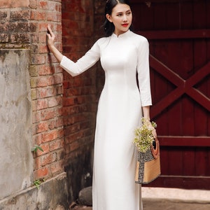 High quality Vietnamese Ao dai white, special Vietnamese Ao Dai trang, include pants image 3