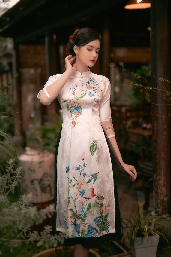 Vietnamese Ao Dai for Women, High Quality Ao Dai Vietnam, Vietnamese  Traditional Costume Include Pants -  Australia