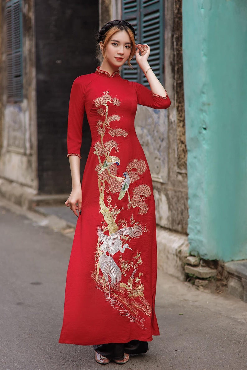 Wedding ao dai, High quality Ao dai Vietnam, handmade Vietnamese traditional costume include pants image 4