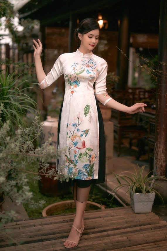 Buy Vietnamese Modern Ao Dai , High Quality Vietnamese Traditional