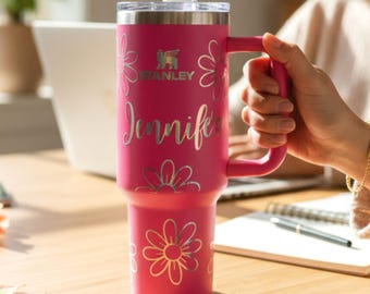 Décalcomanies en vinyle personnalisées représentant des fleurs et des noms pour les gobelets, les tasses Stanley, les bouteilles d'eau et plus