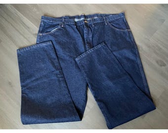 Rustler Wrangler Men's Dark Wash Straight Leg Jeans 46x32 Heavyweight Denim