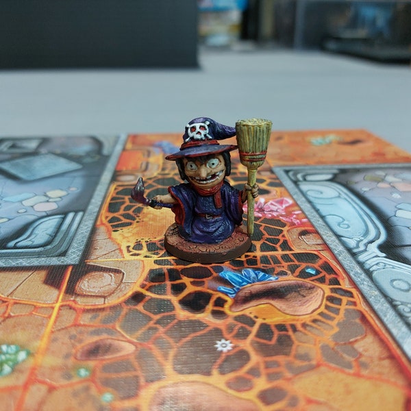 Cmon Games ARCADIA QUEST Inferno: Sybbyl Painted Miniature