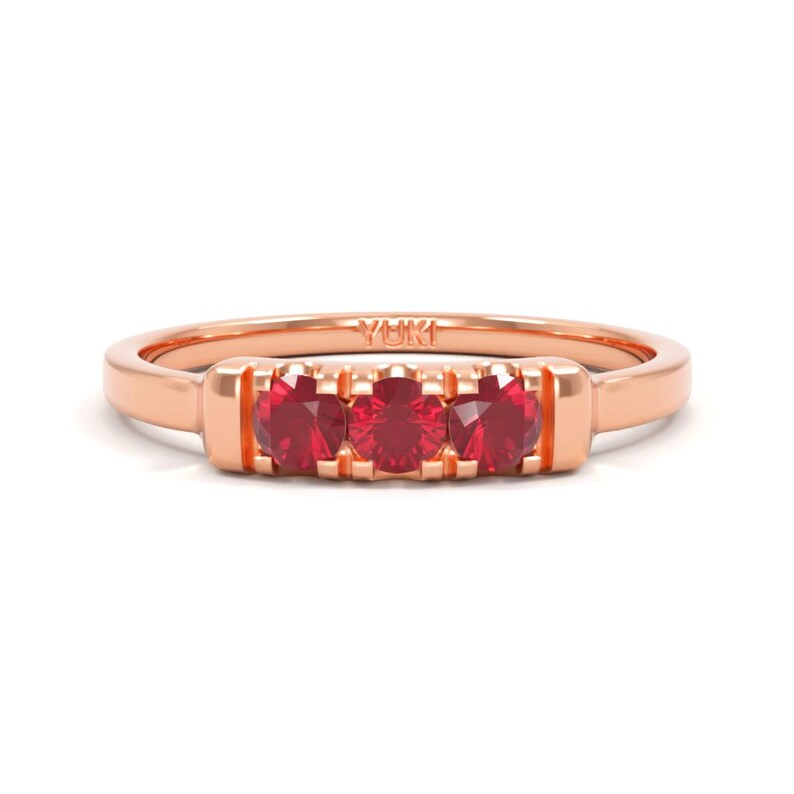 14k Stacking Ruby Ring immagine 5