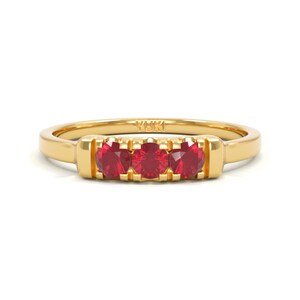 14k Stacking Ruby Ring immagine 1