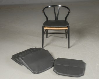 Juego de cojines para la silla Y de Hans J. Wegner. (6)