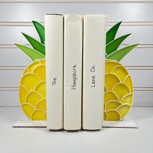 Pineapple Bookends