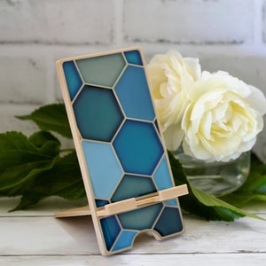 Honeycomb Phone Stand Hexagon iPhone Holder Geometric Pattern Charging Station Cell Phone Docking Station Epoxy Resin, 3D Printed image 2
