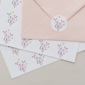 Wildflower Stickers, 48 Stickers, Wedding Envelope Sticker, Round Botanical Seal Stickers, Floral Stickers, Celebration Sticker, Gift Bag