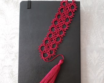 Simple Tatted Bookmark (Ornate)