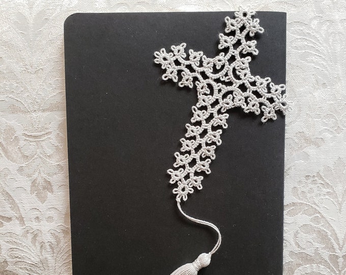 Victorian lace craft revived in hand tatted by TimelessTattings